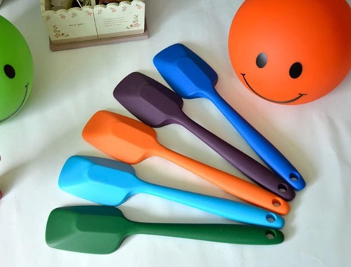 硅膠手環(huán)對身體有害嗎？